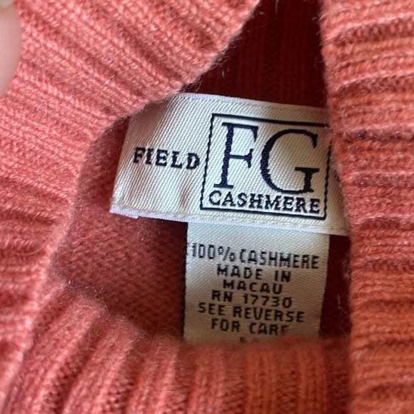 Field Gear Cozy Coral Cashmere Mockneck Sweater - Picture 13 of 14